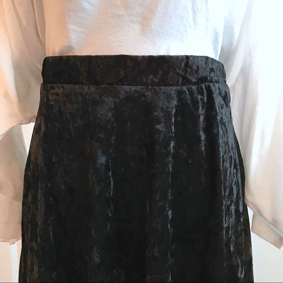 Black Crushed Velvet Skirt Circle Skirt - Picture 4 of 6